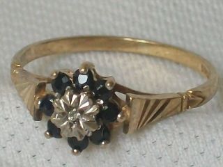 A Vintage Ladies 9ct 375 Gold Diamond & Sapphire Cluster Ring.  1.  3gm.  Size M.