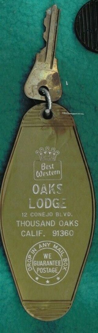Vintage Hotel Key Fob Oaks Lodge Thousand Oaks California
