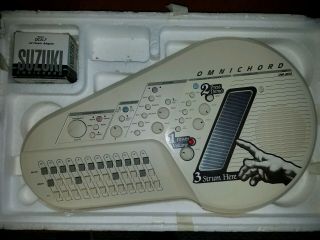 Suzuki Omnichord Om - 300 Vintage Synthesizer Instrument System $199