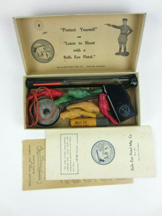 RARE Vtg 1937 BULLS EYE BULLSEYE Mfg Co Pistol Rubber Band Gun Bird Targets Box 3