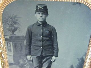 Civil War Cavalry Soldier Tintype Photograph & Case