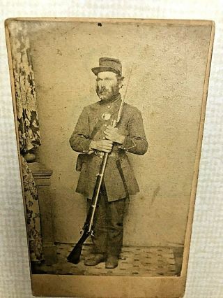 Civil War Cdv Of Union Soldier In Uniform (1860 