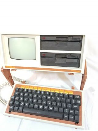 Otrona Attache Portable Computer 1982 - 1984 Era Vintage Electronics Rare