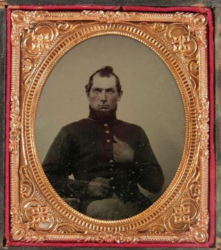 1860s Sixth Plate Civil War Ambrotype Photo Of Union Army Soldier In Hard Case