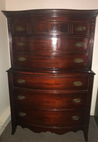 Antique Wood Chest Of Drawers (6) In Perfect Order.  Mahogany