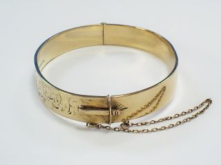 Fine Vintage 1/5th 9ct Gold On Bronze Core Hinged Bangle With Safety Chain 16.  7g