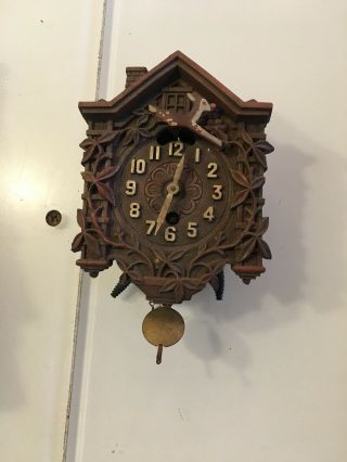 Vintage Miniature Lux Cuckoo Clock Waterbury Connecticut Metal Ornate