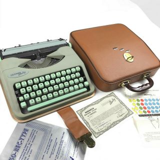 Vintage Hermes Baby Portable Typewriter Green W/ Case & Vtg Wow