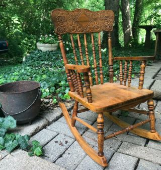 Vintage Antique Oak Child ' s Rocking Chair 2