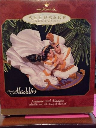 Disney Hallmark Christmas Ornament Jasmine & Aladdin On Flying Carpet 1997