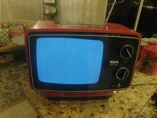 Rca Portable B&w 9 " Television Tv - Vintage (1975),  Model Au097a