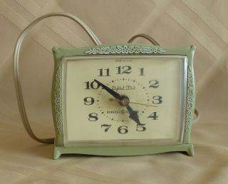 Vintage General Electric Lighted Dial Alarm Clock - Avocado Green Model 7334 - 3