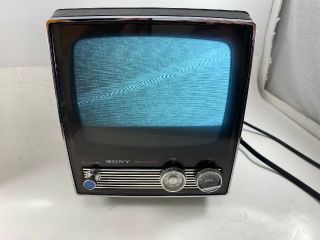 Vintage Sony Solid State Tv - 950 Portable Tv Black & White Television Great
