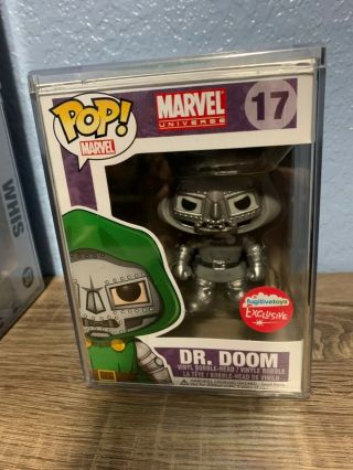 Funko Pop Exclusive Marvel Dr.  Doom