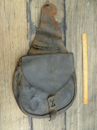 Old Rare Civil War - U.  S.  Cavalry - Leather Saddlebag Half With Buckle