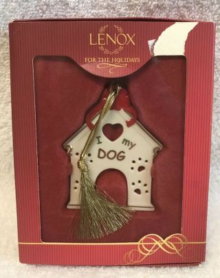 Lenox " I Love My Dog " Christmas Ornament 3”x2.  5” Ivory W/gold Doghouse Puppy Box