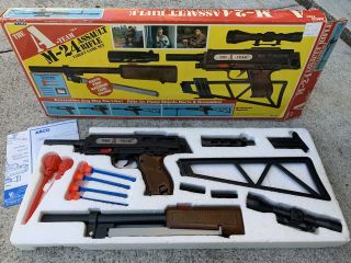 Vintage A - Team M - 24 Assault Rifle Toy Dart Gun Target Game Set Arco Mr.  T