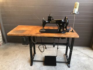 Vintage Singer Industrial Sewing Machine With Light Lamp