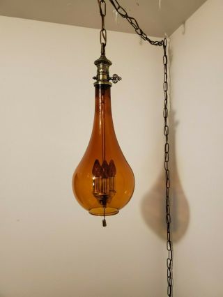 Vintage Retro Mid - Century Amber Glass Hanging Swag/pendant Light/lamp