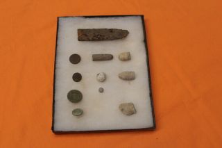 1277 - Dug Civil War Buttons And Bullets In A Case