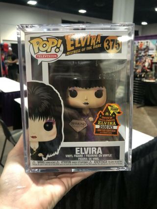 Pop Television Elvira Mistress Of The Dark 375 Limited Edition