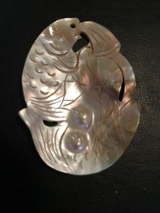 Vintage Carved Chinese Mother Of Pearl Blister Pearl Pendant With Double Fish 2
