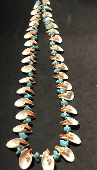 Vintage Santo Domingo Turquoise Sea Shell Heishi Beads Necklace