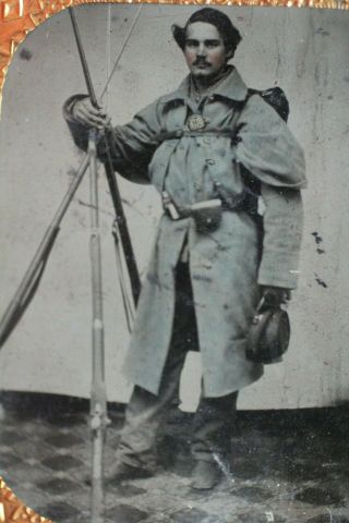 Civil War Tintype Photograph Captain Ira Beddo 11th Illinois Infantry In Uniform 2