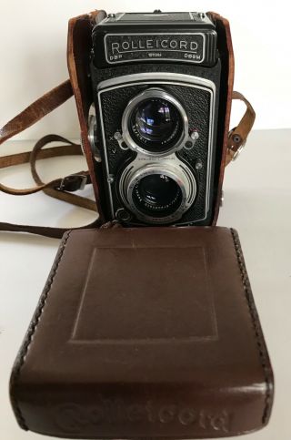 Vintage Rolleicord V Model Mx Tlr Camera With Leather Case Germany