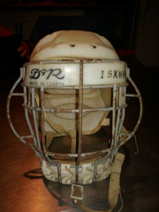Vtg Hockey Goalie Mask With Cage 1960s D&r Rare
