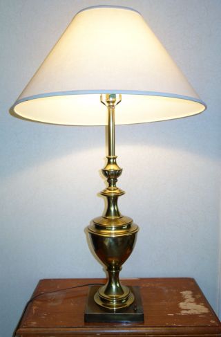 Hollywood Regency Stiffel Trophy Urn Brass Table Lamp 37” Tall,  Square Base
