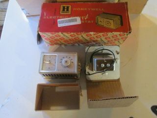 Vintage Honeywell T852a Electric Clock Thermostat,  Nos C.  1950 