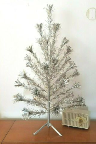 Vintage Aluminum Christmas Tree Star Brand " The Sparkler " Pom Pom 4 Ft.