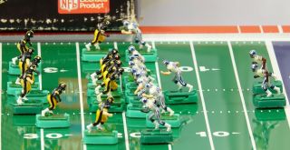 Vintage TUDOR ELECTRIC FOOTBALL BOWL Pittsburgh Steelers vs Dallas Cowboys 3