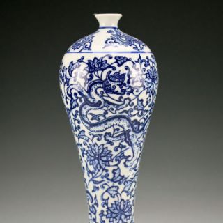Exquisite Chinese Vintage Handwork Porcelain Painting Flower Dragon Vase 2