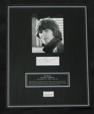 The Beatles / George Harrison / Hair / 1964 Photo Signed / / Loa