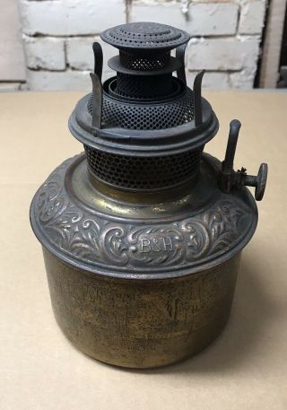 B & H Bradley And Hubbard Kerosene Oil Banquet Lamp Font Embossed Brass Gwtw