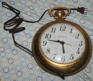 Vintage United (brand) Pocket Watch Wall Clock,  Model 370,
