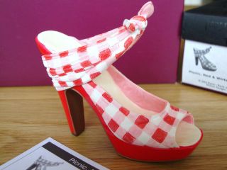 Just The Right Shoe - Picnic Red & White (25238),  Limited Artist 