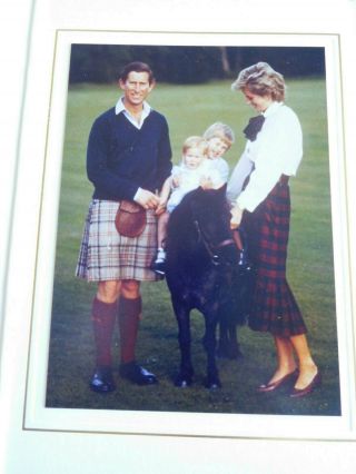 Prince Charles and Princess Diana - wonderful signed Christmas card 3