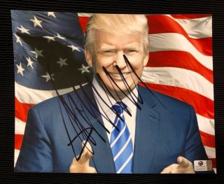 Donald Trump Signed Make America Great Again Maga 8x10 Usa Photo W/ Ga Loa $$
