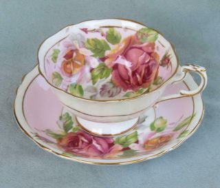 Pretty Paragon Cup & Saucer - Roses Gold Trim