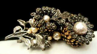 Rare Vintage 2 - 3/4” Signed Miriam Haskell Baroque Pearl Flower Brooch Pin A40