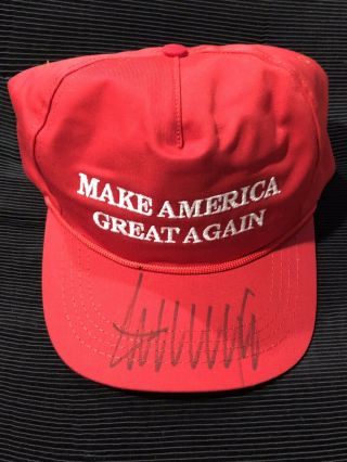 Donald Trump Signed 2016 Red Usa Made Cali - Fame Maga Hat Global Ga Loa $$$