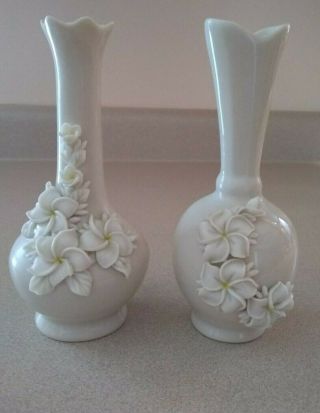 Dorothy Okumoto Plumeria Vases (set Of 2) Signed 6 " White Porcelain