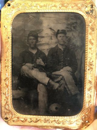Civil War 1/4 Quarter Plate Tintype Of Two Civil War Soldiers Smoking Cigars