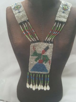 Vintage Southwest Native American Seed Beaded Pendant Necklace Figural Dancer