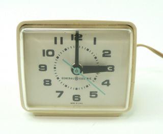 Vtg Ge General Electric Mcm Alarm Clock White Turquoise Model 7369 Made In Usa