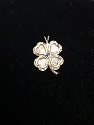 Vintage 10k Gold Four Leaf Clover Brooch Pin With Red Stone Solid 5.  2g