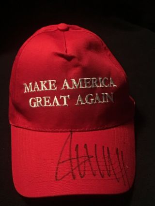 Donald Trump Signed “make America Great Again”hat With Given By Him Potus